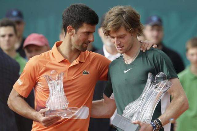 从战术角度 从战术角度